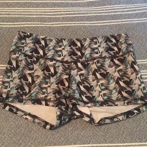 EUC fleos size small